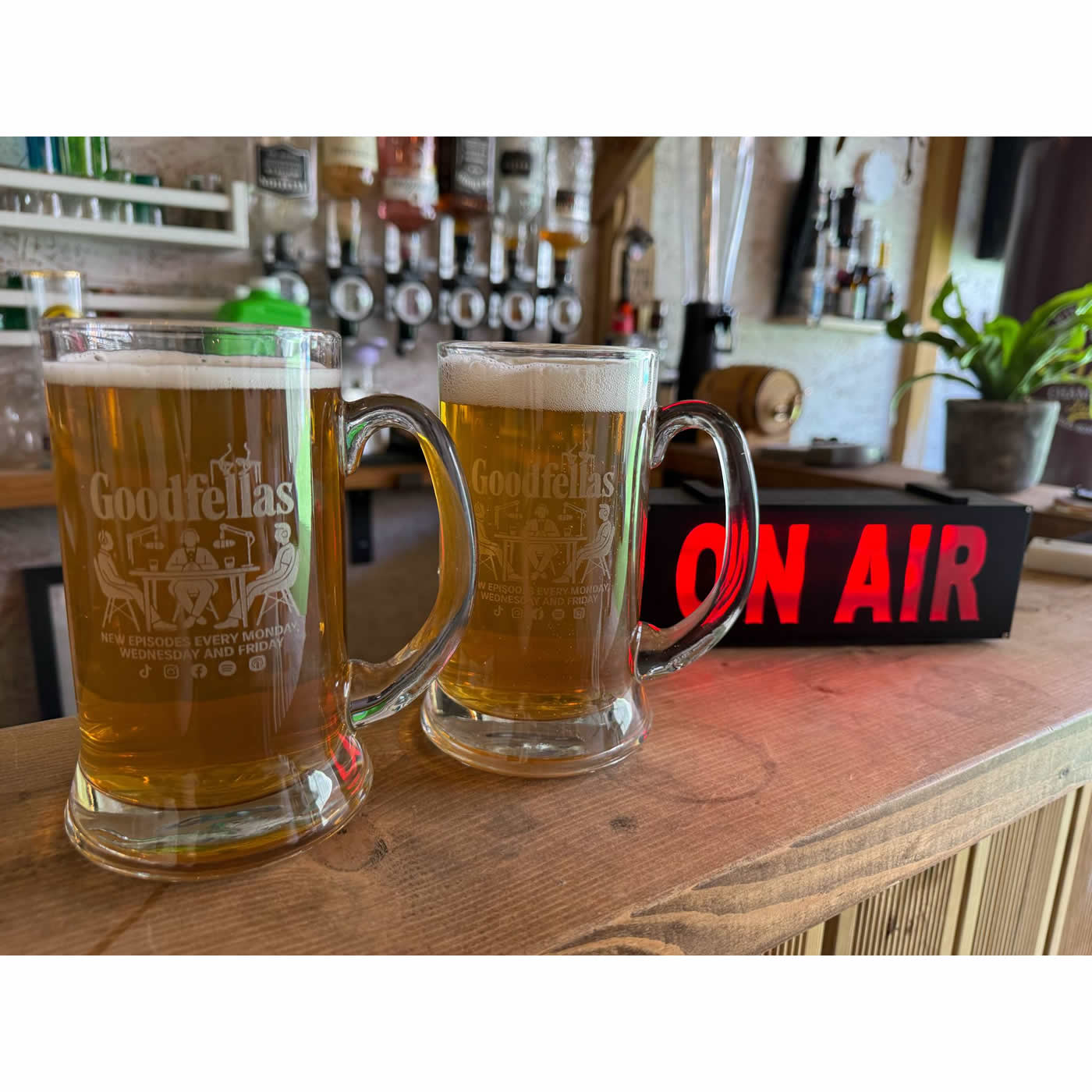 Icon Pint Glass Tankard