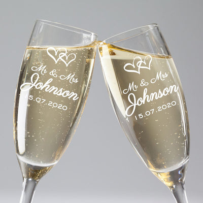 Set of 2 Personalised Champagne Flutes - Bride & Groom