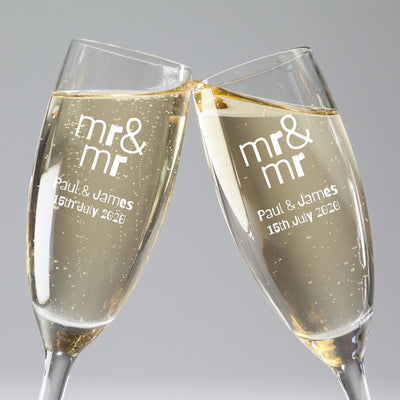 Set of 2 Personalised Champagne Flutes - Bride & Groom
