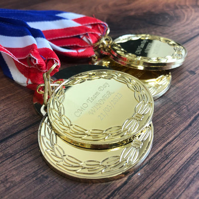 classic laurel wreath medal 5cm